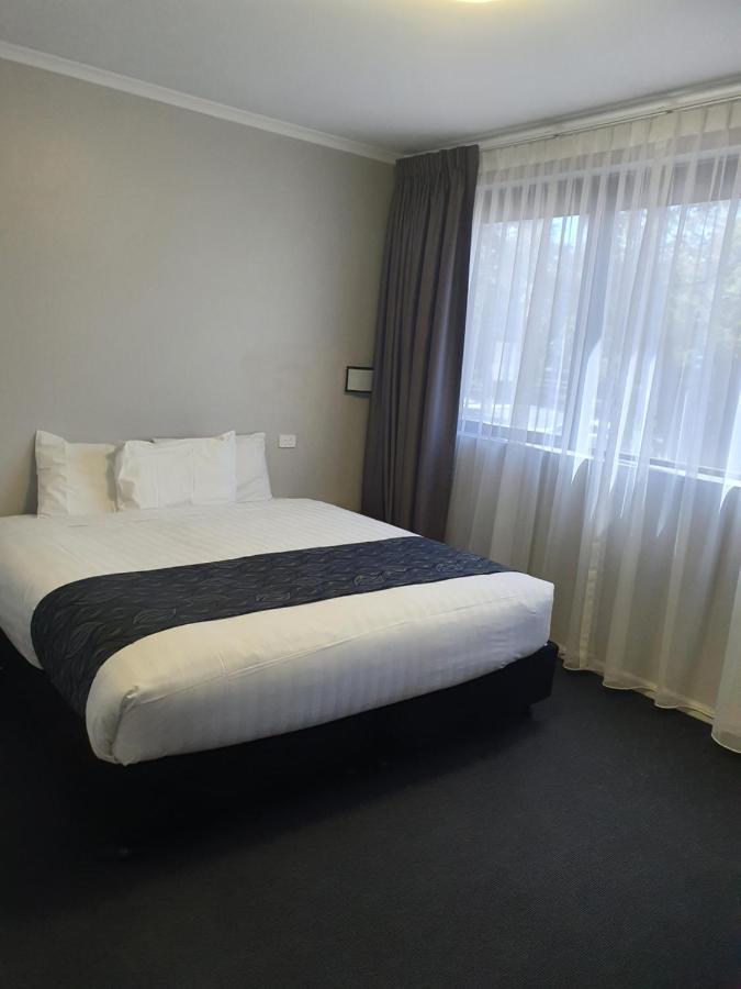 Madison Capital Executive Apartments Canberra Exterior photo